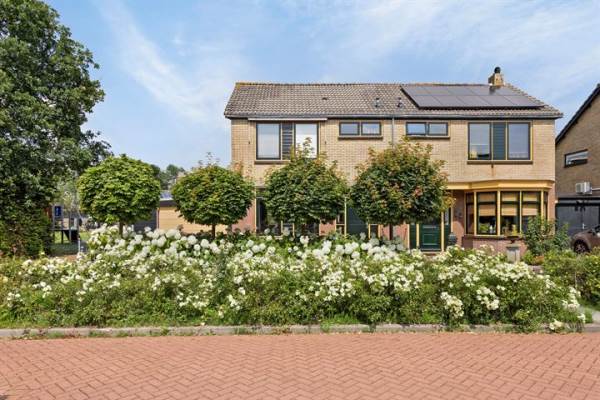 Woning Gabriëlstraat 1 Ursem (Gem. Koggenland)