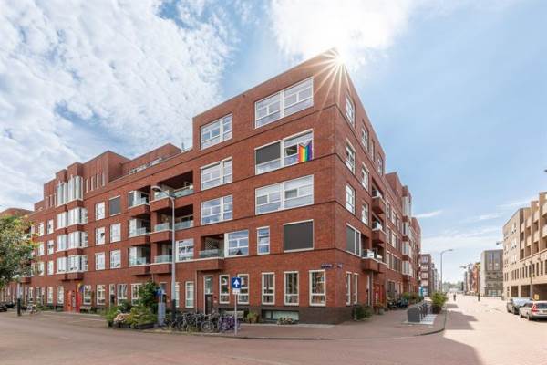 Woning Revaleiland 415 Amsterdam