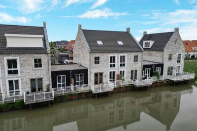 Woning J van Damstraat 17 Kesteren