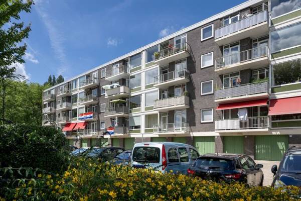 Woning Kennedylaan 76 Leiden