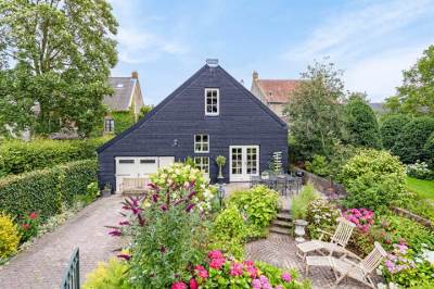 Woning Raadhuisstraat 11 Hooge Zwaluwe