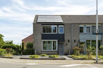 Woning van Hogendorpstraat 66 Rijen