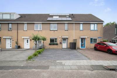 Woning Bazuinstraat 4 Spijkenisse