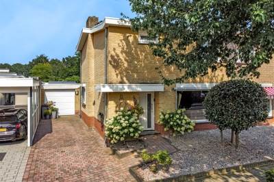 Woning Burg. Ramakersstraat 13 Munstergeleen