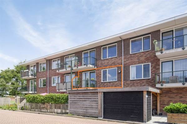 Woning Mr. Willem Schoutenstraat 18 Waarland