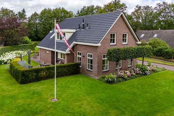 Woning Veenweg 7 Vries