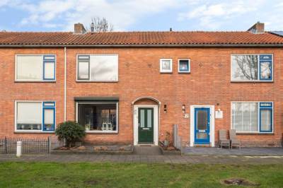 Woning Anthonie van Dijckstraat 17 Woerden