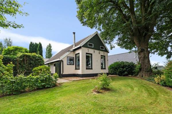 Woning Kanaal A ZZ 62 Emmer-Compascuum