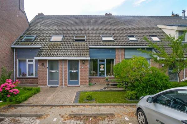 Woning Burg. Warnerslaan 43 Anna Paulowna
