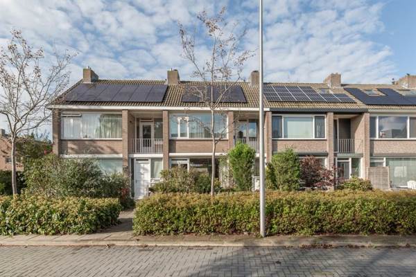 Woning van Woudeweg 19 Woubrugge