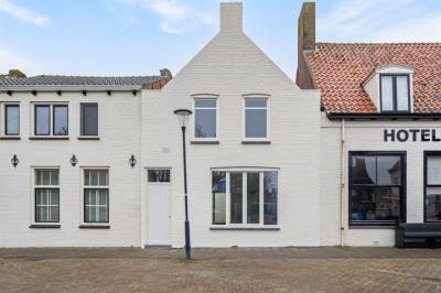 Woning Dorpsplein 9 Zuidzande