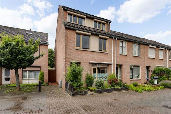 Woning Glasblazererf 13 Roermond