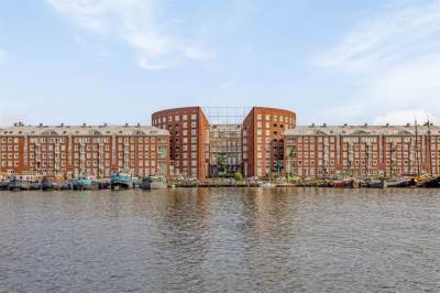 Woning Barcelonaplein 8 Amsterdam