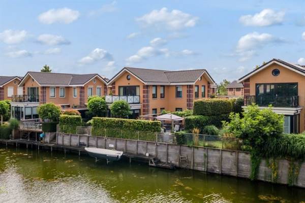 Woning Toermalijn 37 Rhoon