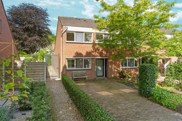 Woning Pastoor van Soevershemstraat 26 Nijmegen