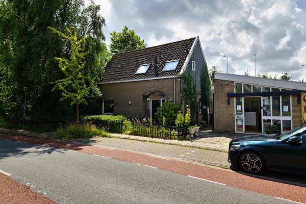 Woning Zuideinde 222 Oostzaan