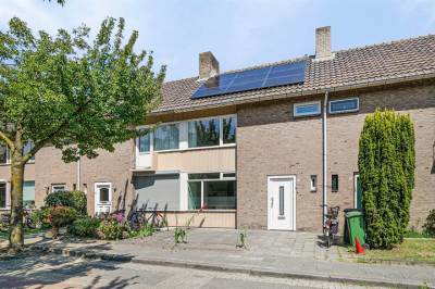 Woning Deken B.J. van Miertstr 19 Best