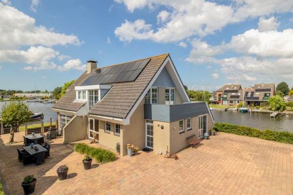 Woning Fluessenstraat 15 Lemmer