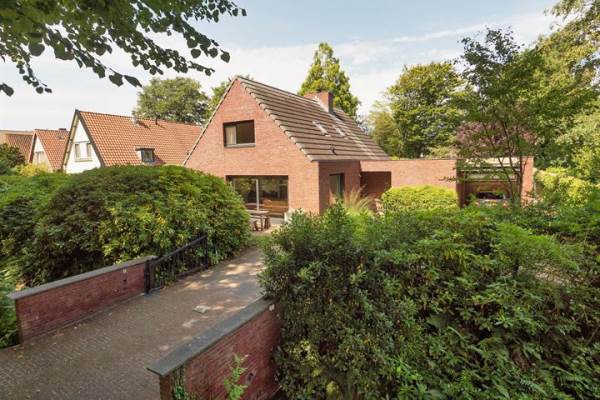 Woning Kerkedijk 17 Bergen (NH)