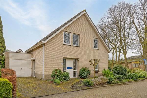 Woning Kastanjelaan 4 Halsteren