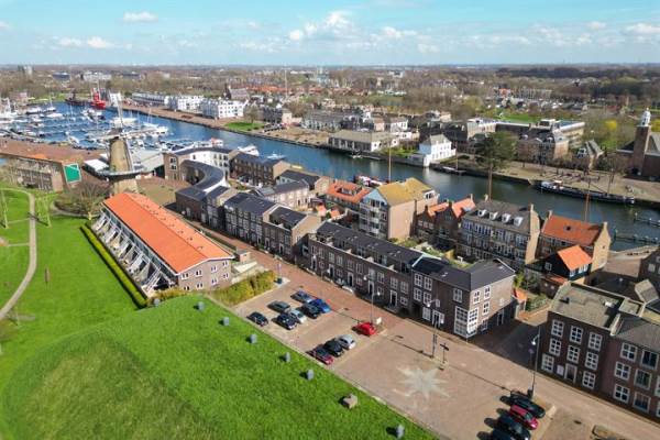 Woning Haerlemmerstraat 4 Hellevoetsluis