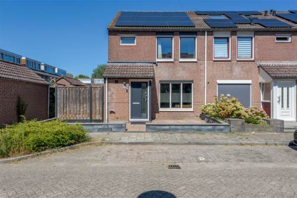 Woning Sprotstraat 1 Almere