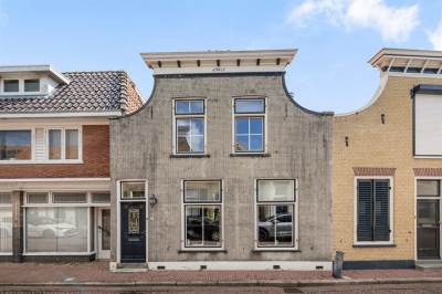 Woning Stationsweg 6 Dirksland