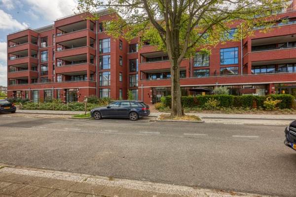 Woning Bronovolaan 1B5 Den Haag