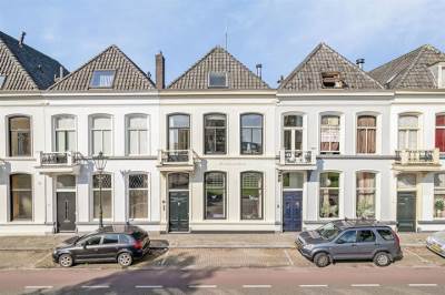 Woning de la Sablonièrekade 12 Kampen