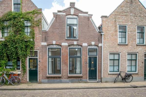 Woning Carmelietenstraat 12 Schoonhoven