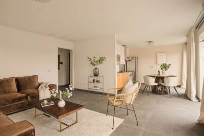 Woning Veembroederhof 198 Amsterdam