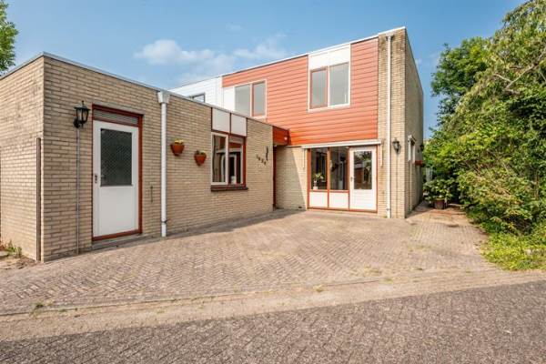 Woning Schoener 1680 Lelystad