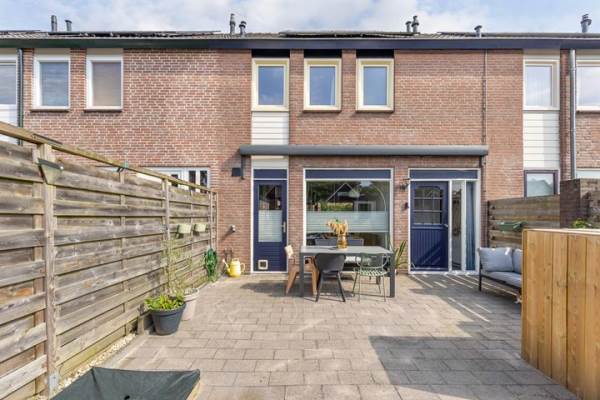 Woning het Schar 122 Steenwijk