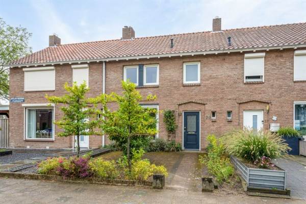 Woning Kapelaan Nausstraat 29 Oss