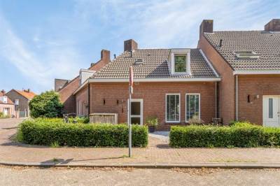 Woning Deken Cauthalsstraat 1a Hilvarenbeek