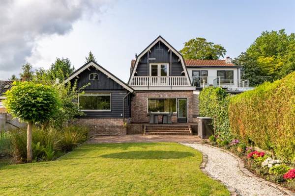 Woning Oud-Loosdrechtsedijk 76 Loosdrecht