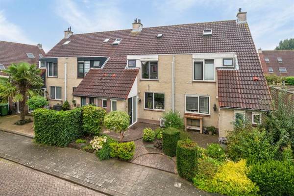 Woning Biezenbloker 5 Puttershoek