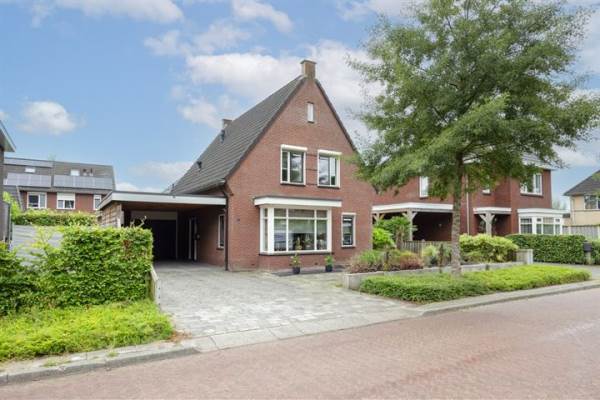 Woning Helmkruid 9 Vroomshoop