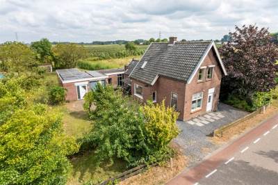 Woning Bredestraat 21 Wadenoijen