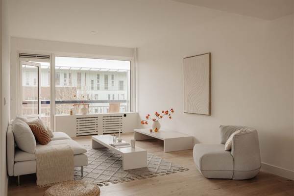 Woning Van Nijenrodeweg 126 Amsterdam