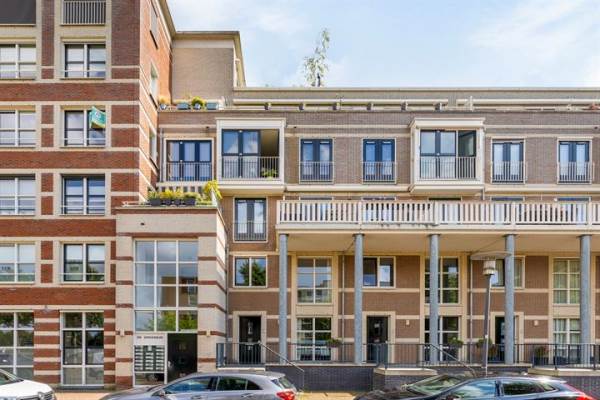 Woning Kanaalboulevard 64 Helmond