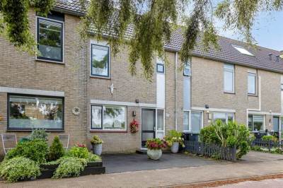 Woning Jan van Brakelpad 24 Hellevoetsluis