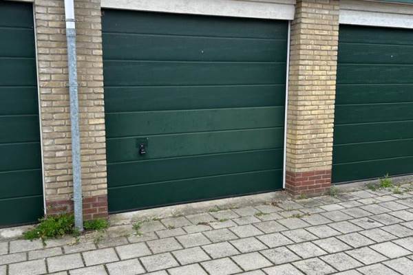 Garage Titus Brandsmastraat 10B Oud-Beijerland