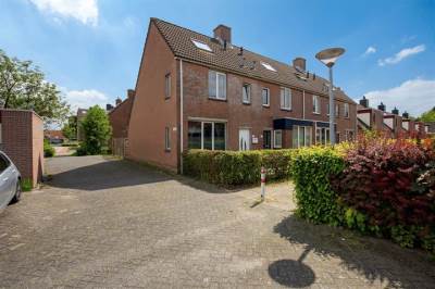 Woning Paardebloem 47 Zwaag