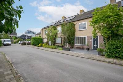 Woning Waterlelielaan 13 Rijnsaterwoude