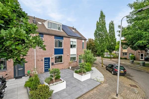 Woning Ring 383 Hendrik-Ido-Ambacht