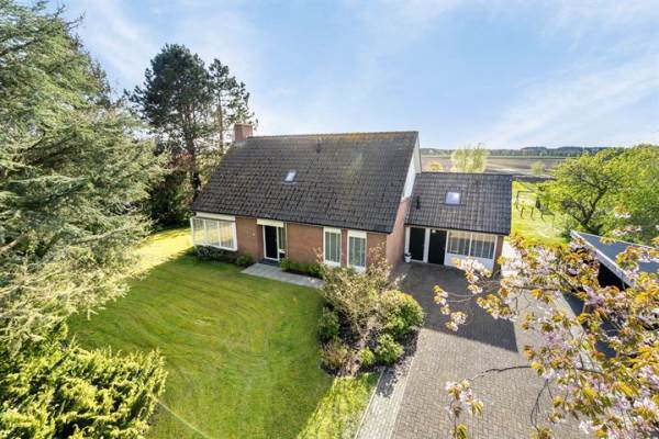 Woning Minister Cremerstraat 12 Zeijerveld