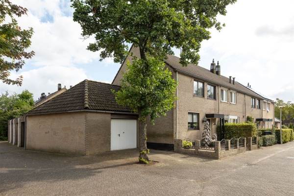 Woning Onderwei 46 Huizen