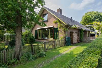 Woning Godard van Reedelaan 9 De Steeg