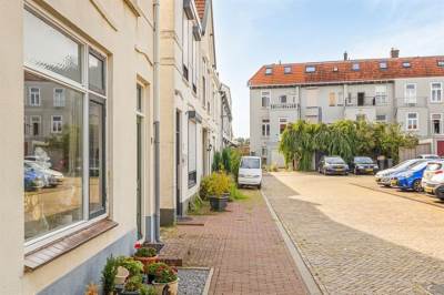 Woning Julianaplein 8 Tolkamer